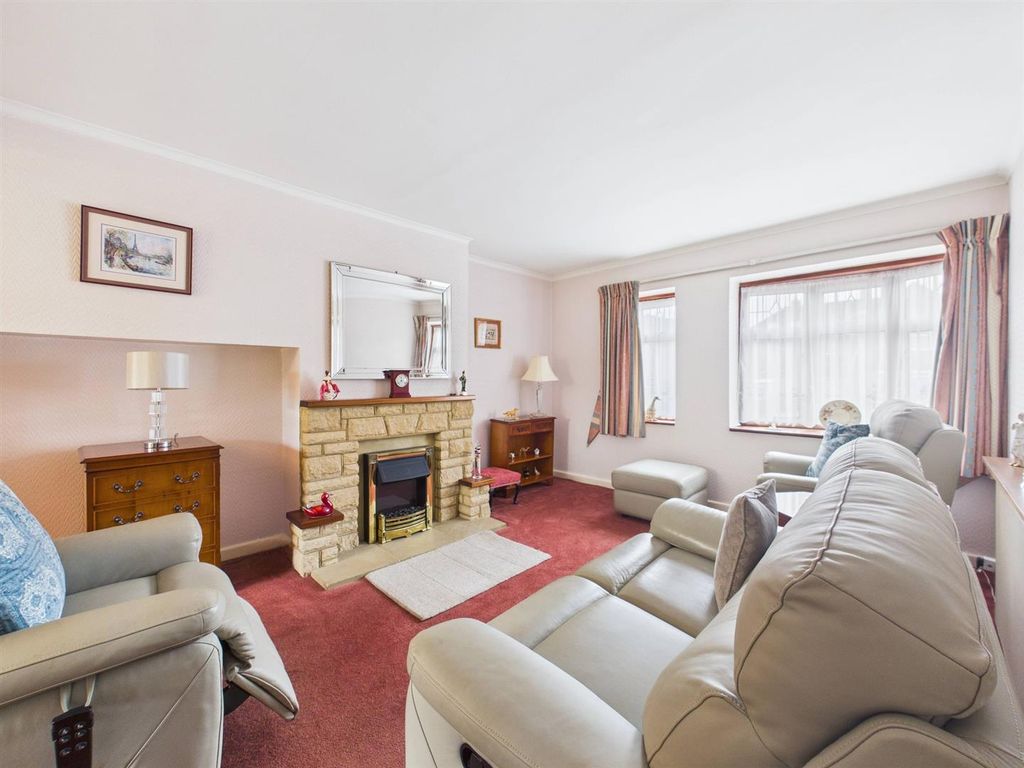 Property photo 2 of 13 Cam05080G0-Pr0312-Still006.Jpg