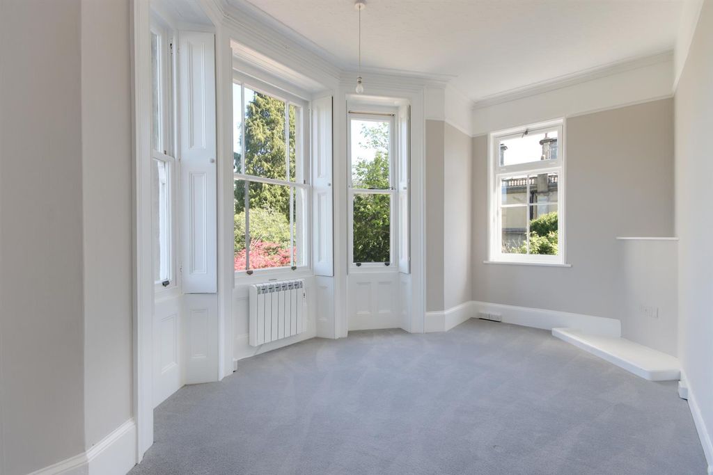 Property photo 2 of 15 63381_004.Jpg