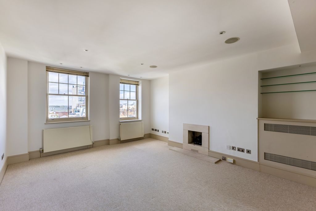 Property photo 3 of 14 Picture No. 07