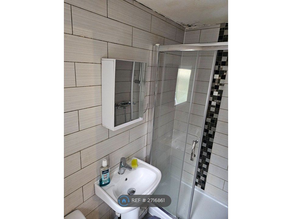 Property photo 2 of 3