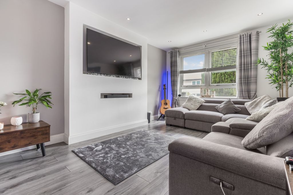 Additional image 8 of 2 bed flat for saleHawthorn Street, Clydebank G81