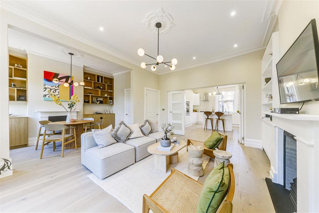 Property photo 1 of 17 37E Maida Vale-16.Jpg