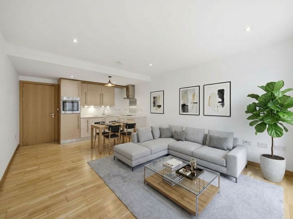 Property photo 3 of 15 Picture 3