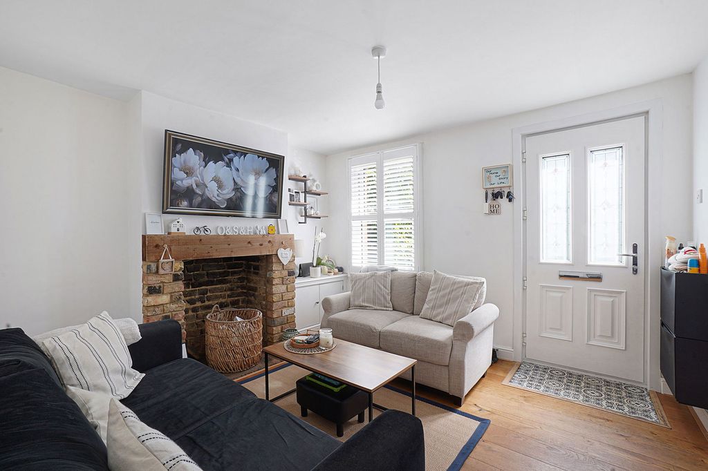 Property photo 1 of 21