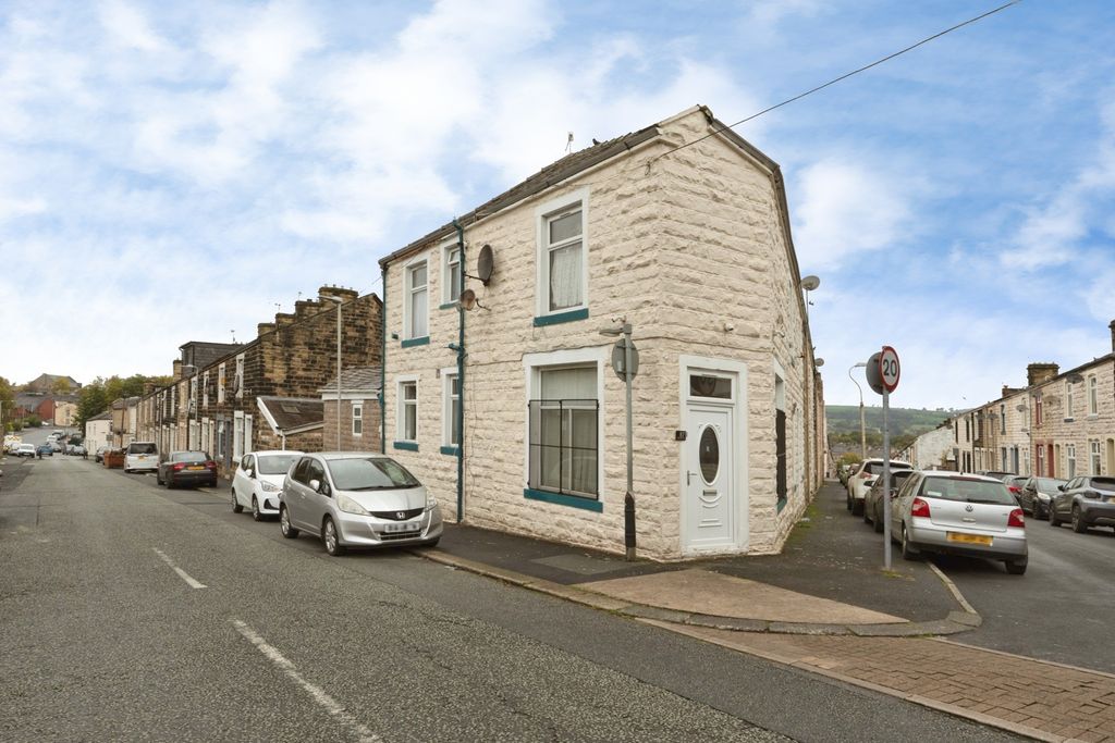 Property photo 1 of 20 Pbox-Img.Jpg