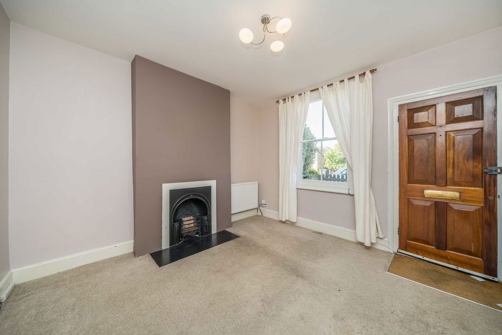 Property photo 2 of 7