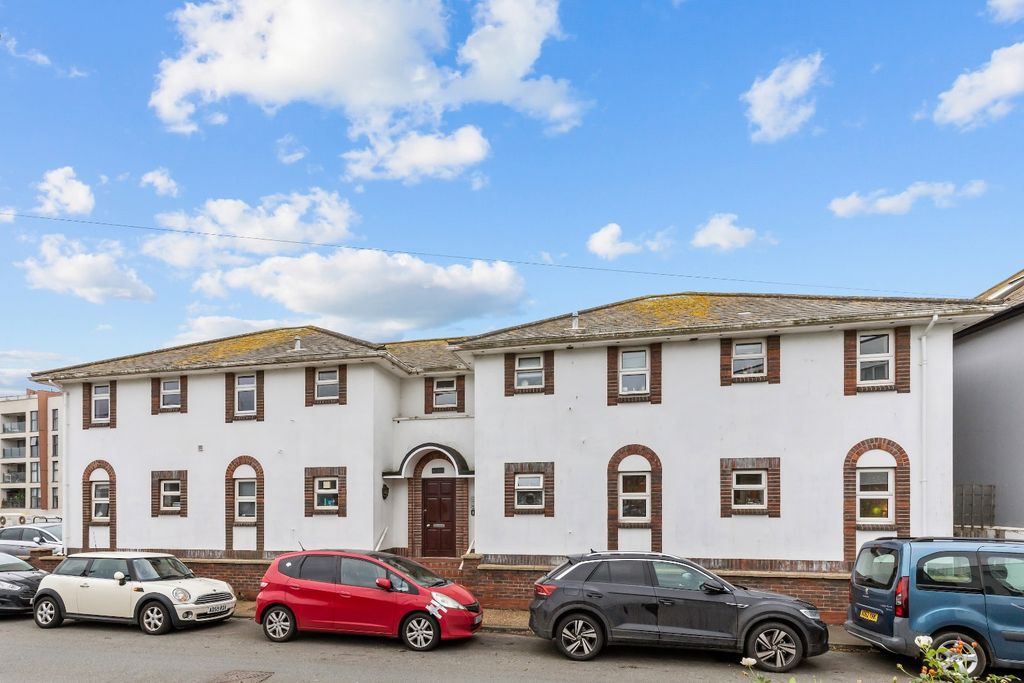 Property photo 1 of 9 4729373