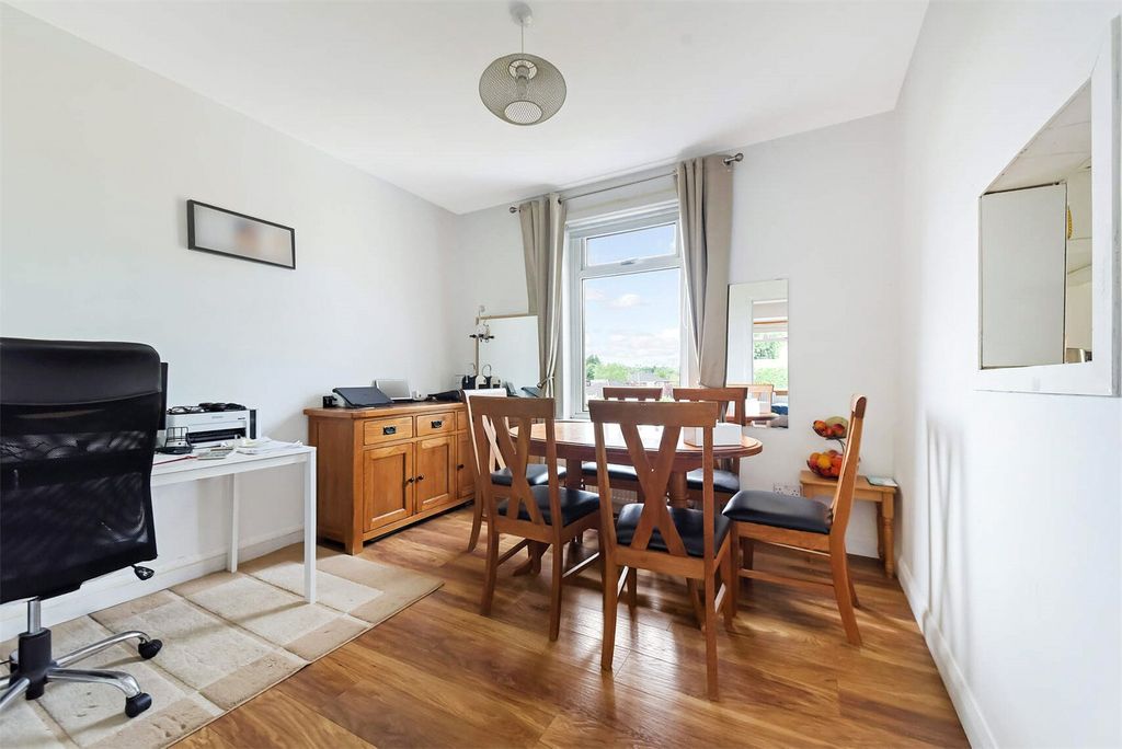 Property photo 3 of 20 Dining Room