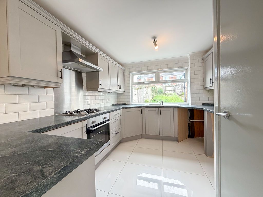 Property photo 2 of 11 Kitchen/Diner
