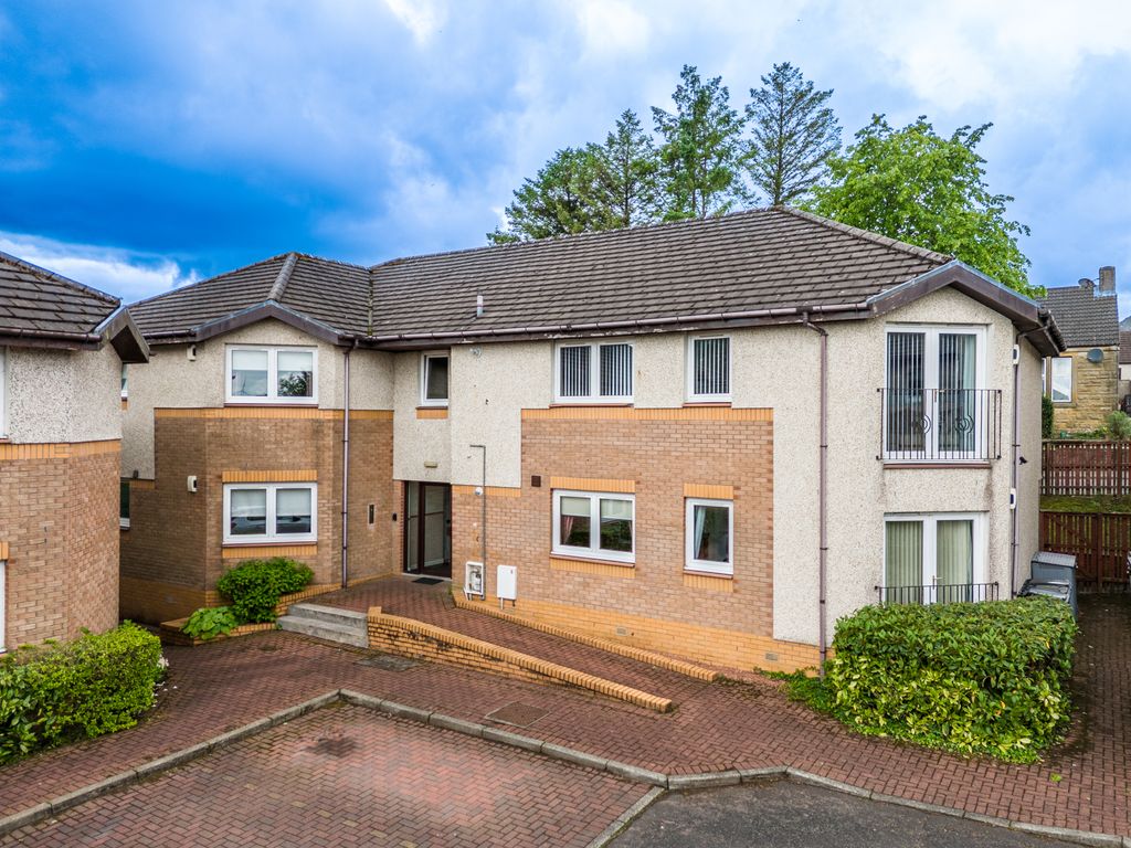 Property photo 1 of 32