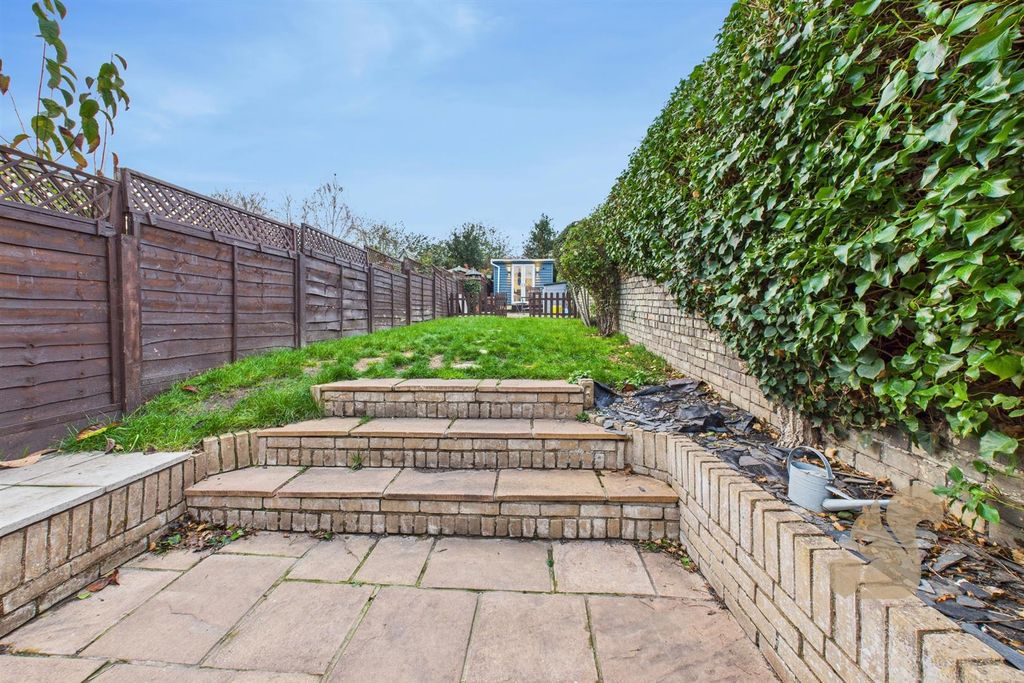 Property photo 2 of 21 Rear