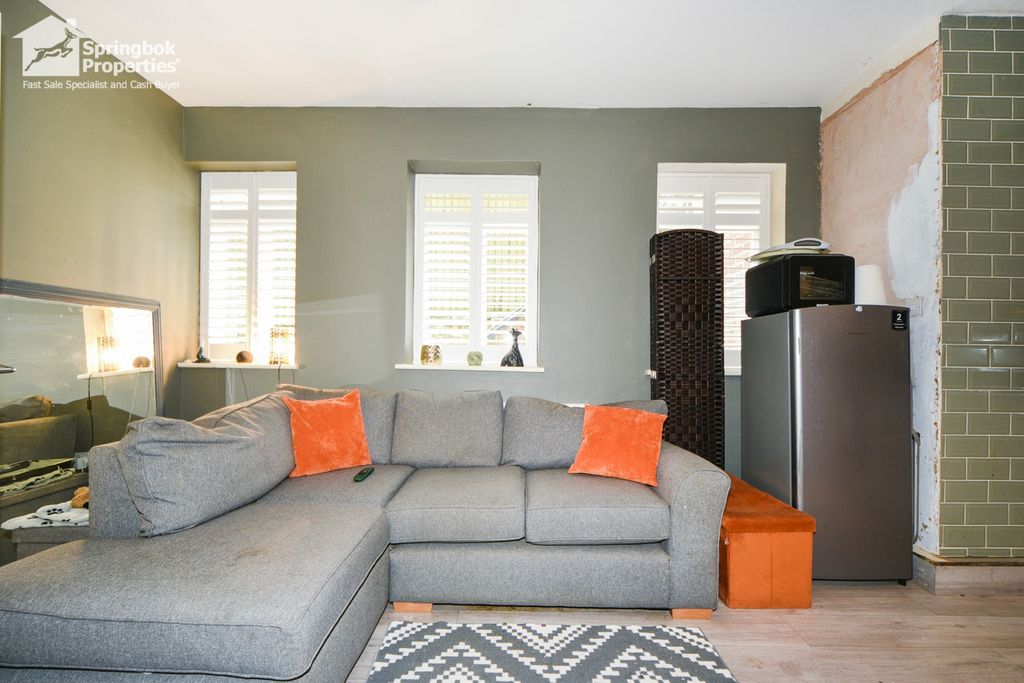 Property photo 3 of 12 Image 3