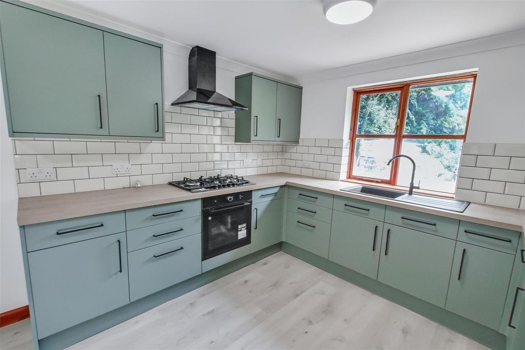 Property photo 2 of 37 Kitchen