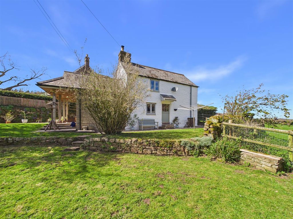 Property photo 1 of 37