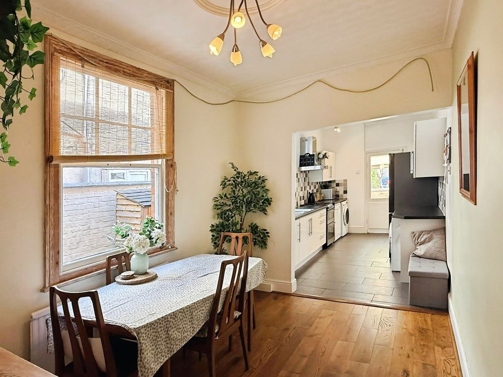 Property photo 3 of 29