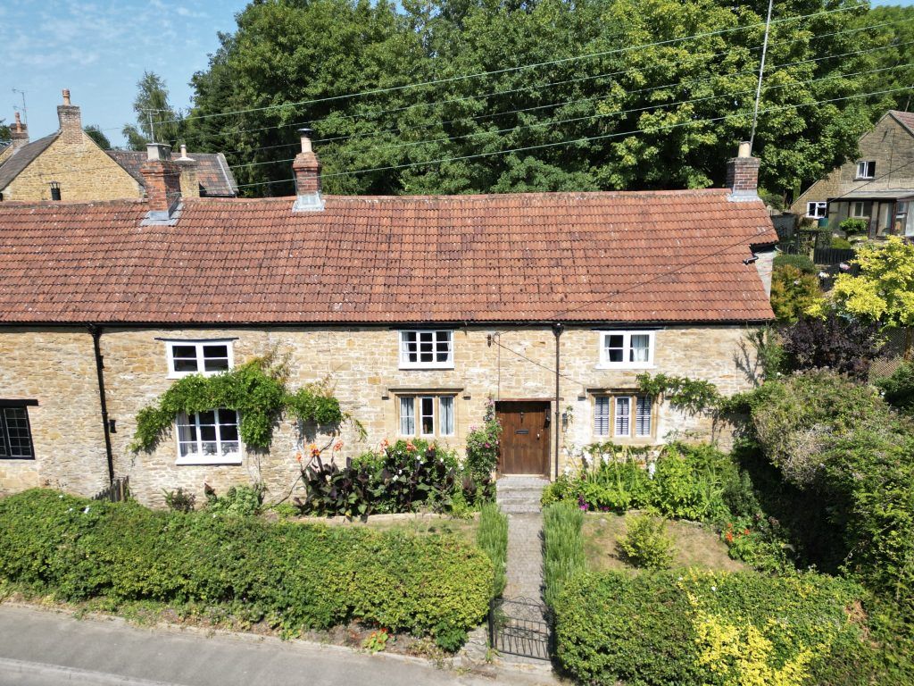 Property photo 1 of 22