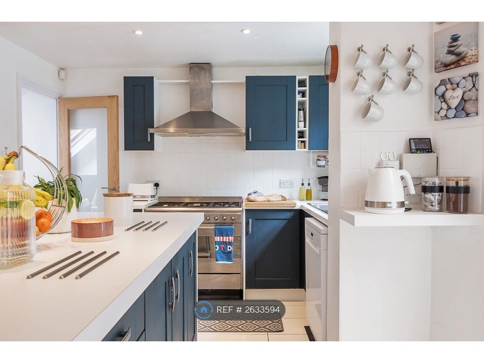 Property photo 2 of 22