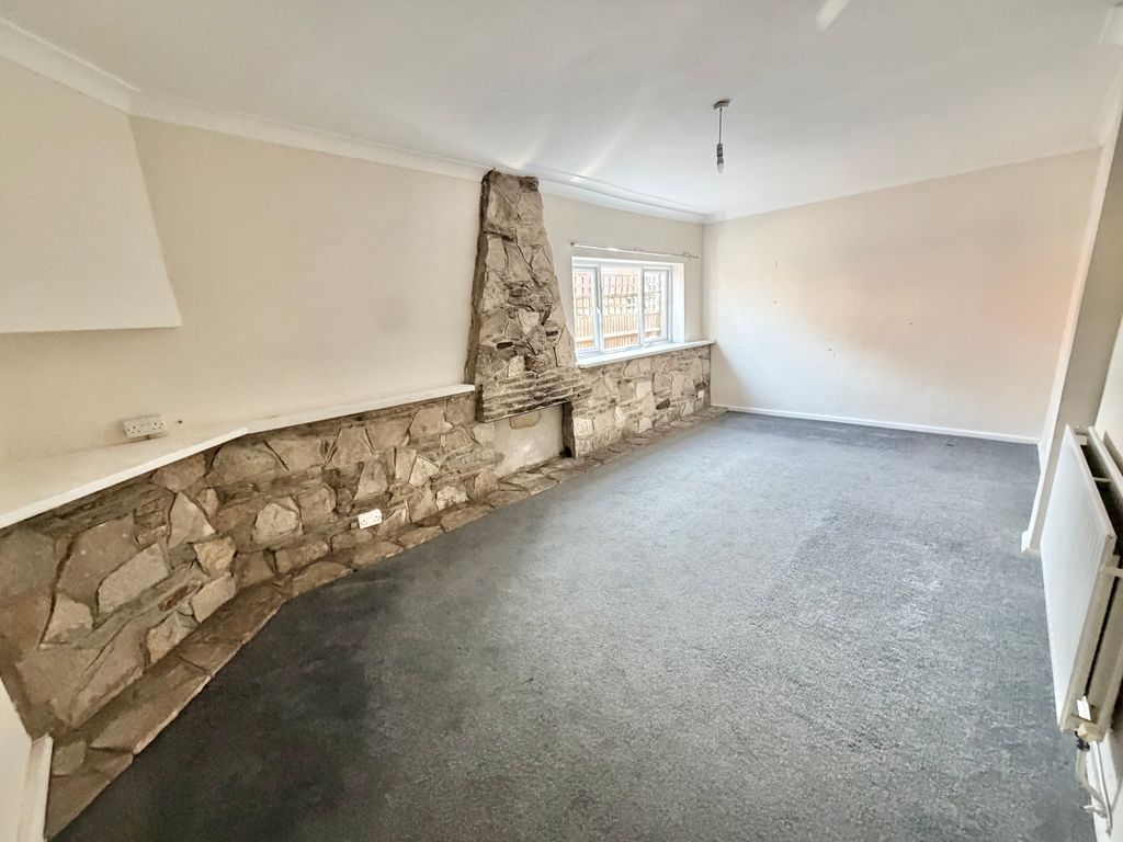 Property photo 2 of 13 Img_7493
