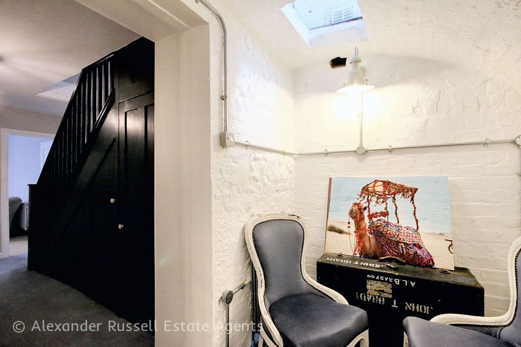 Additional image 15 of 2 bed flat for saleAlbion Hill, Ramsgate CT11