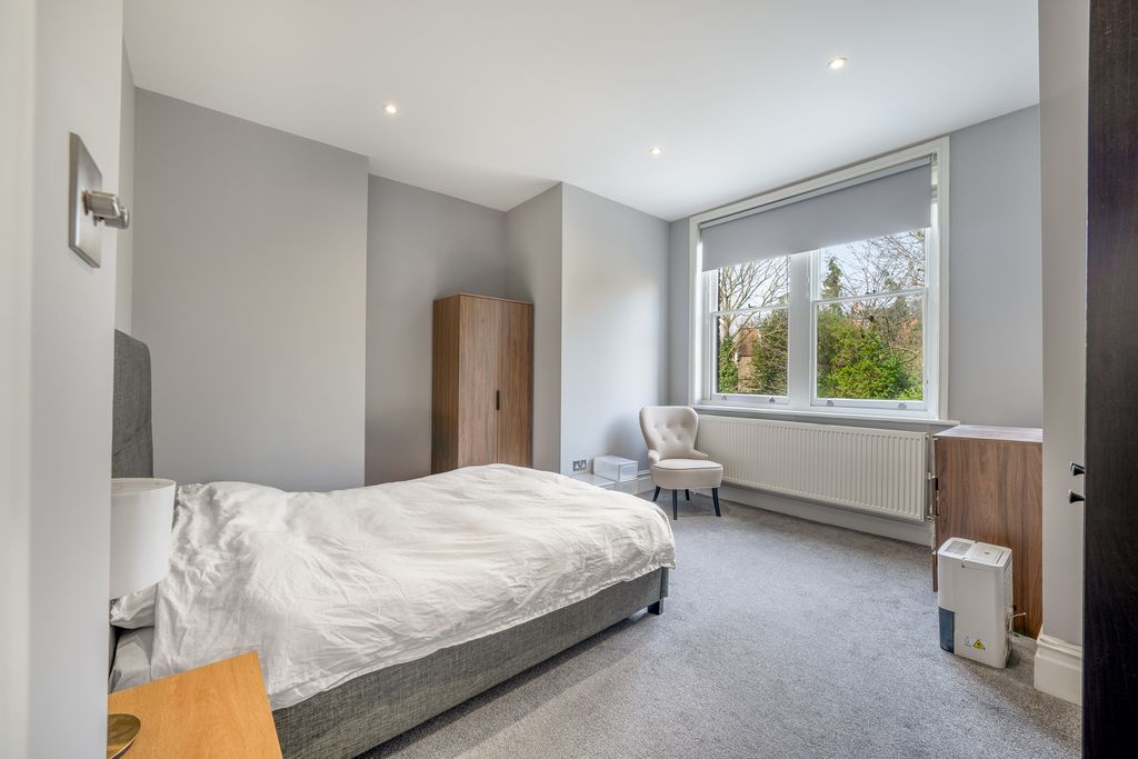 Property photo 3 of 11 Dsc06214-Edit-2