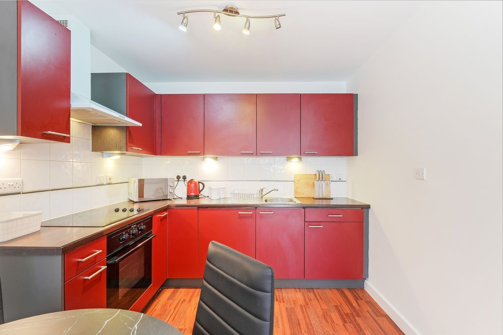 Property photo 2 of 12 Kitchen