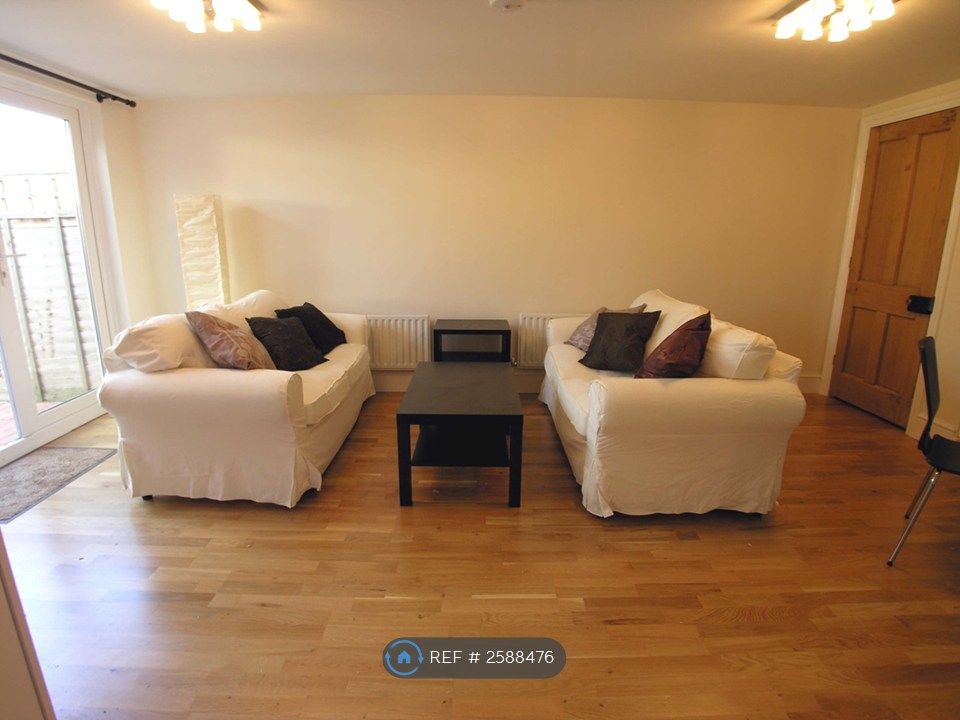 Property photo 2 of 13 Open Plan Reception Area