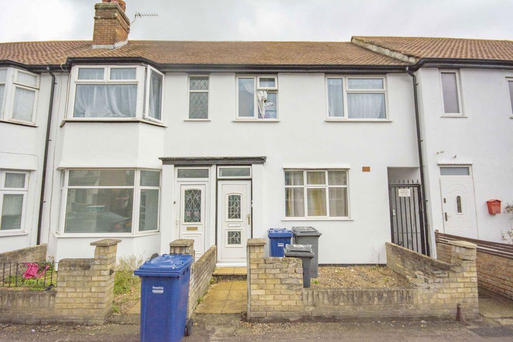 Property photo 1 of 6