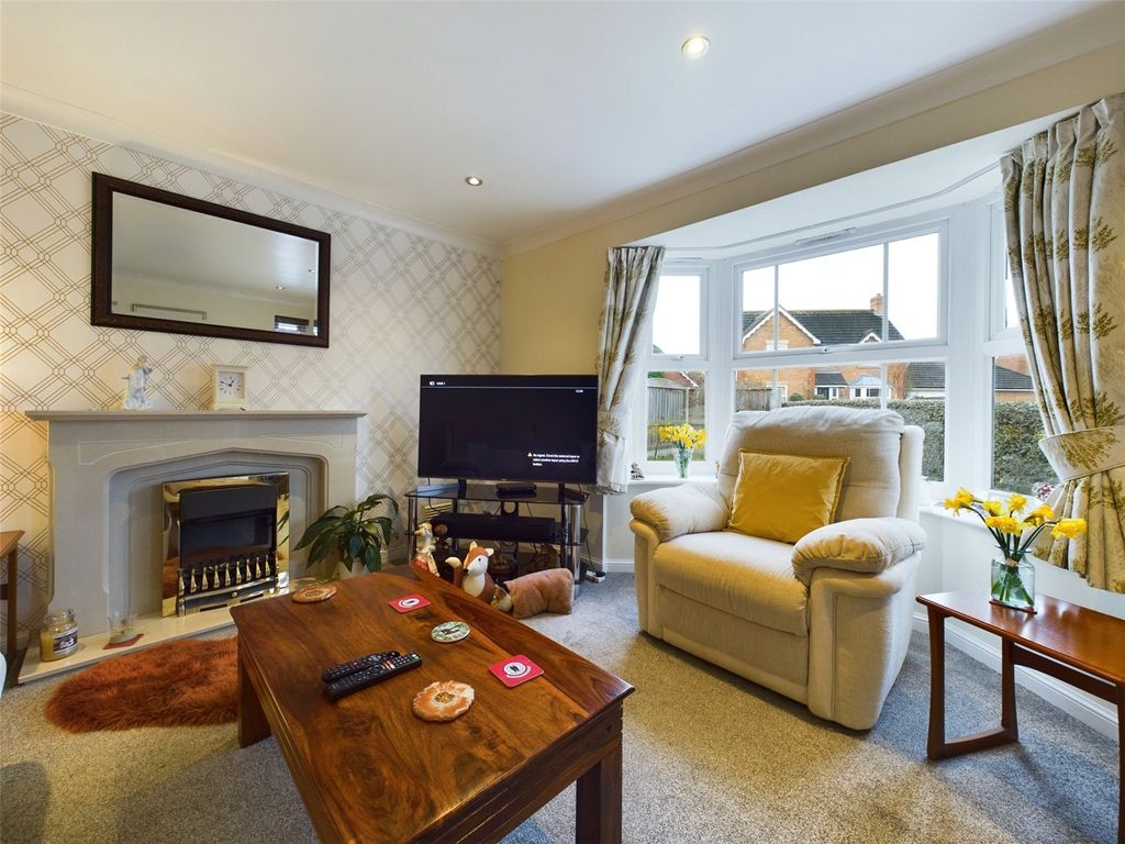 Property photo 2 of 18 Picture No. 17