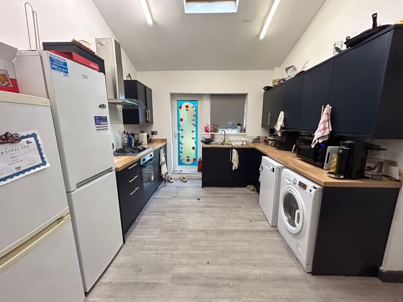 Property photo 2 of 7 Photo 2