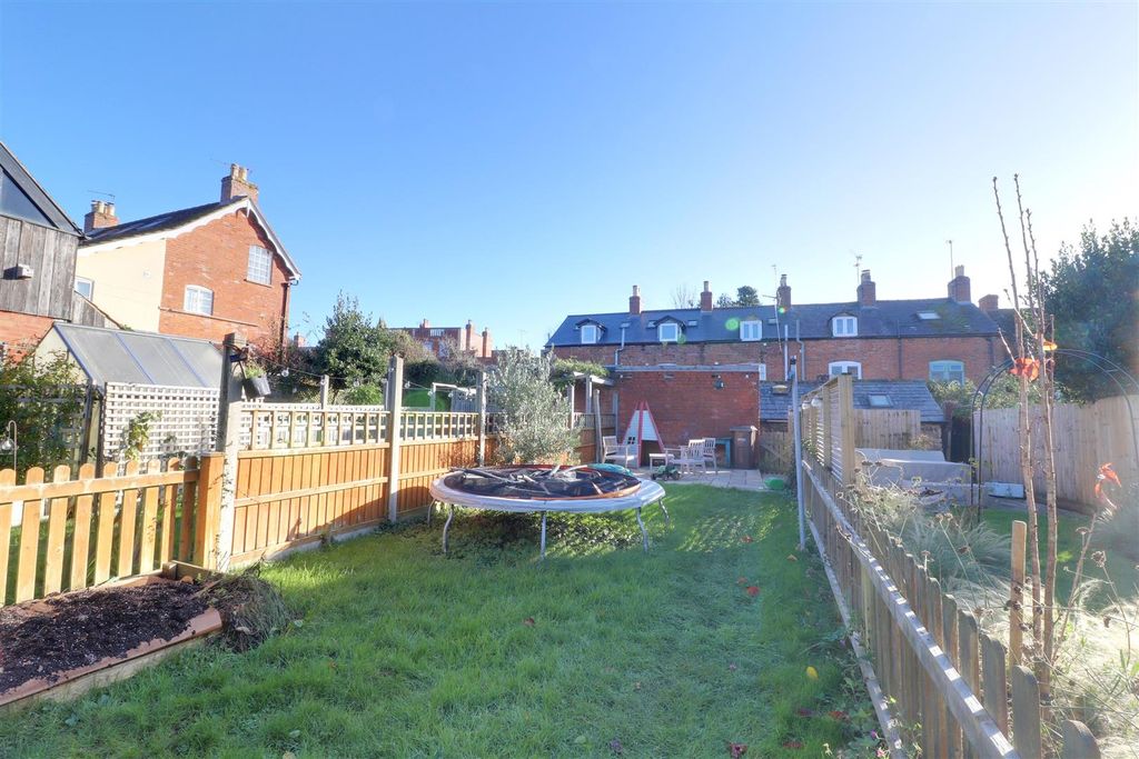 Property photo 3 of 14