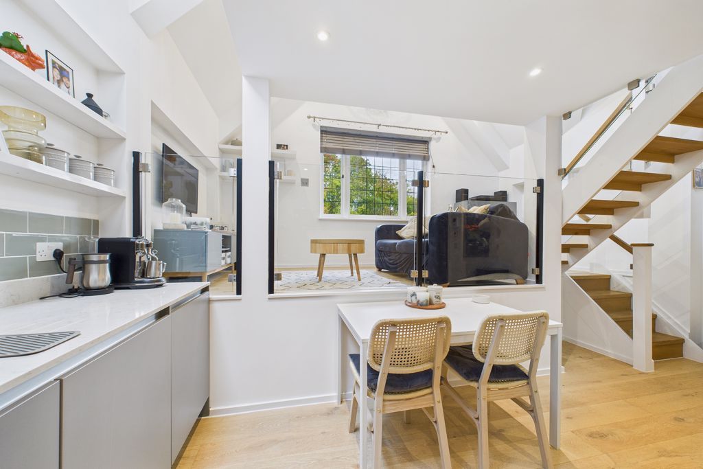 Property photo 2 of 16 Photo 9