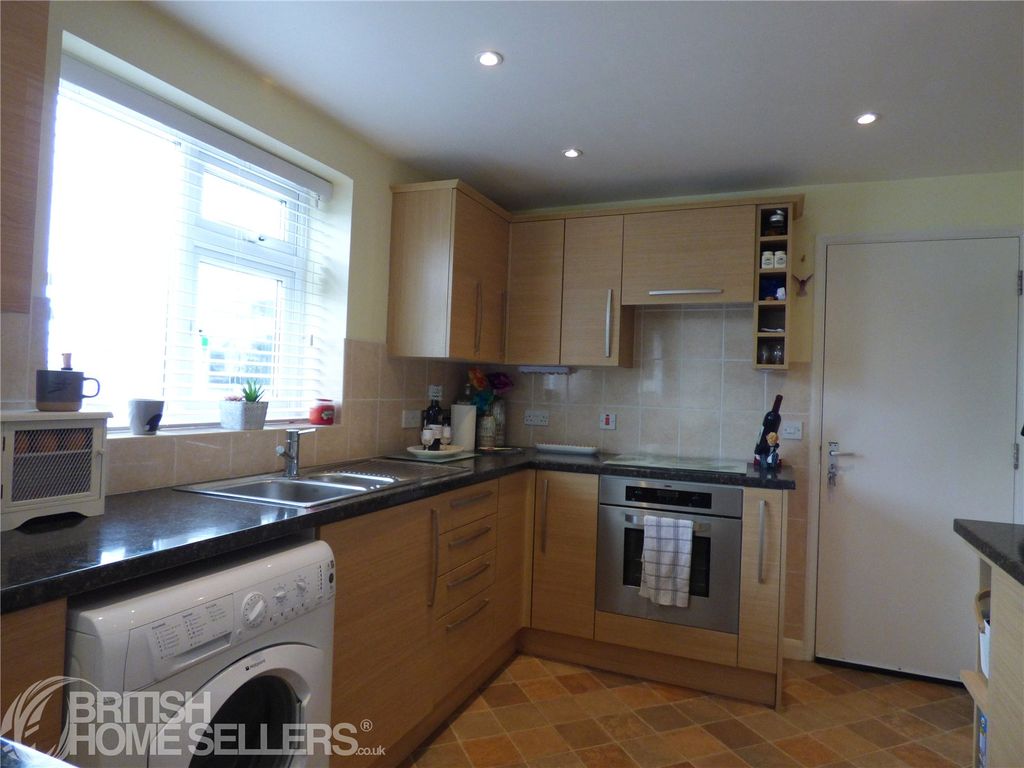 Property photo 3 of 22 Picture No. 13
