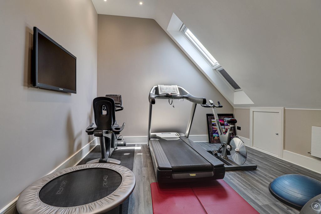 Additional image 25 of 7 bed detached house for saleLondon Road, Luton LU1