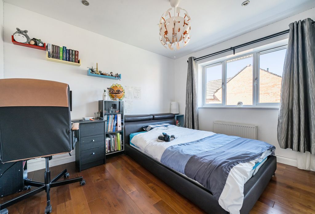 Property photo 2 of 20 1371593-1-68Fb8E3...