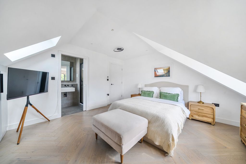 Property photo 2 of 19 1513230-6-6A96c7A...