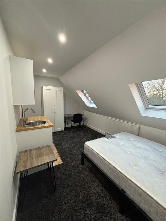 Property photo 3 of 9 Whatsapp Image 2025-11-19 At 11.05.37_3d61c0A4.Jpg