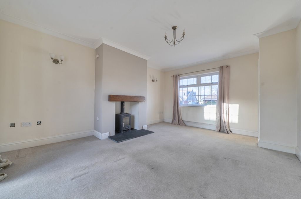 Property photo 2 of 13 1402861-8-697A2B9269512