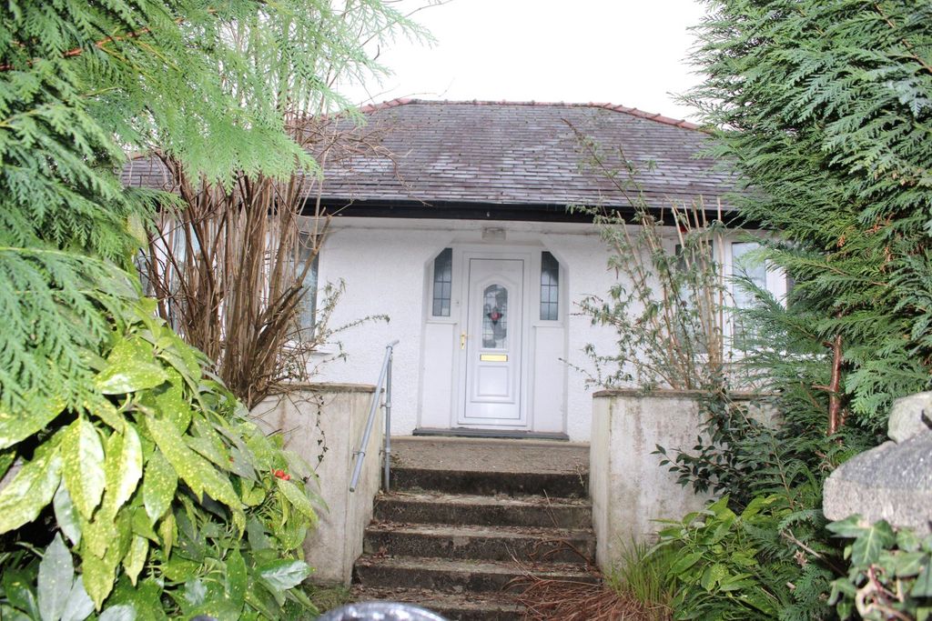 Property photo 1 of 16 Front