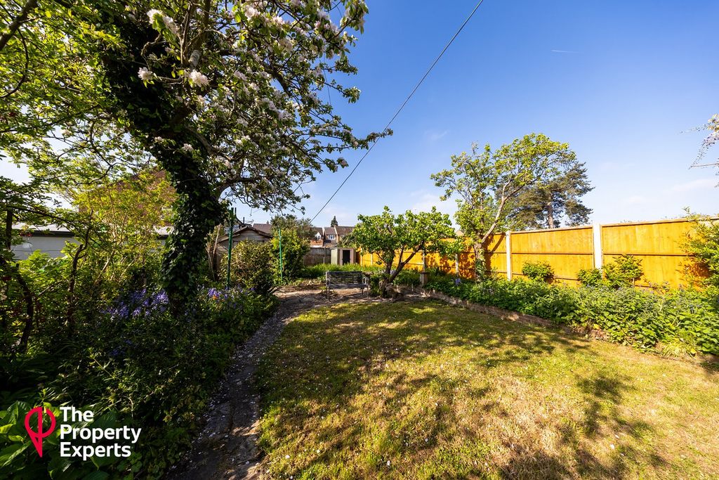 Property photo 2 of 18