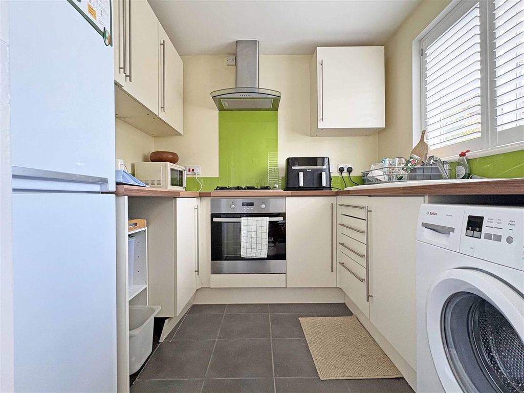 Property photo 3 of 23 K1.Jpg