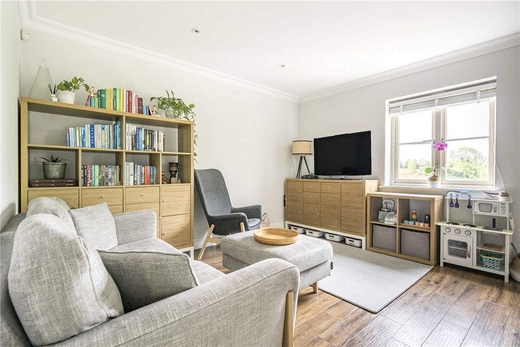 Property photo 2 of 15 Picture No. 26