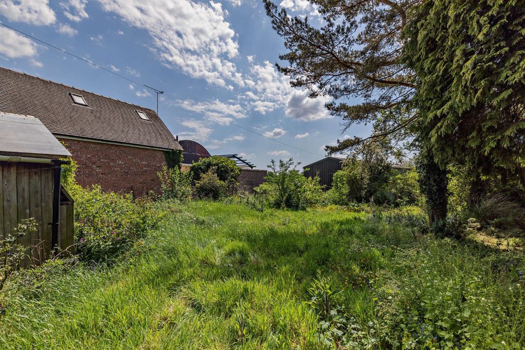 Property photo 2 of 9 Picture No. 03