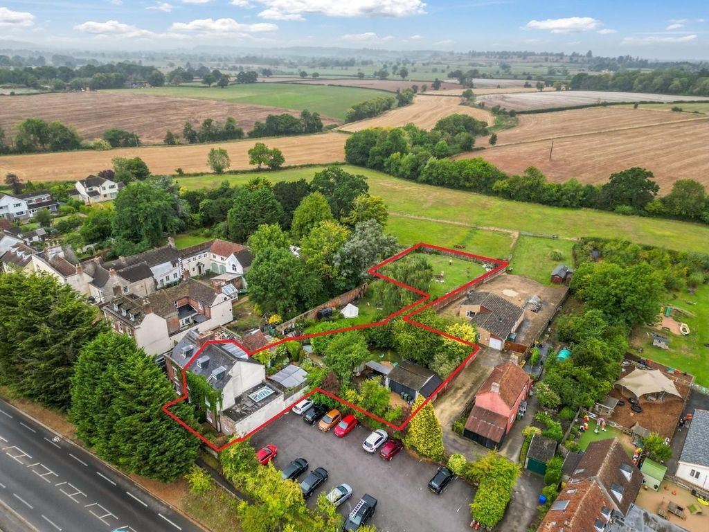 Property photo 2 of 32 York House - Drone.Jpg