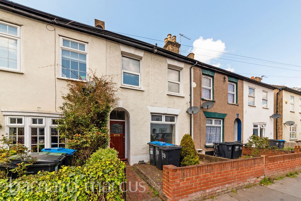 Property photo 1 of 11 Image