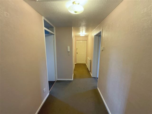 Property photo 2 of 17 Hallway