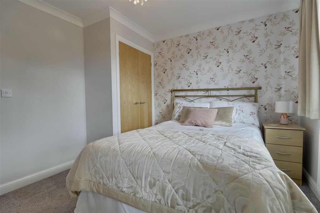 Property photo 3 of 16 082Bd9A8-54B4-4Fad-811C-58443F63B0E3_1_201_A.Jpeg