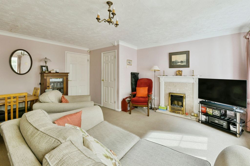 Property photo 2 of 15