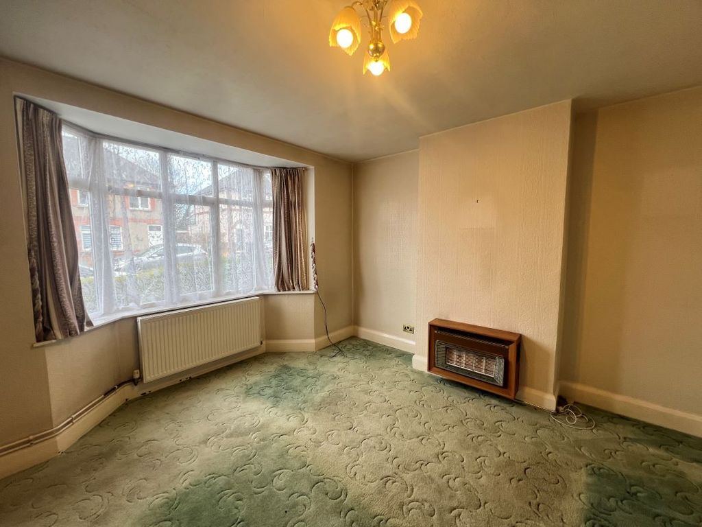 Property photo 2 of 29