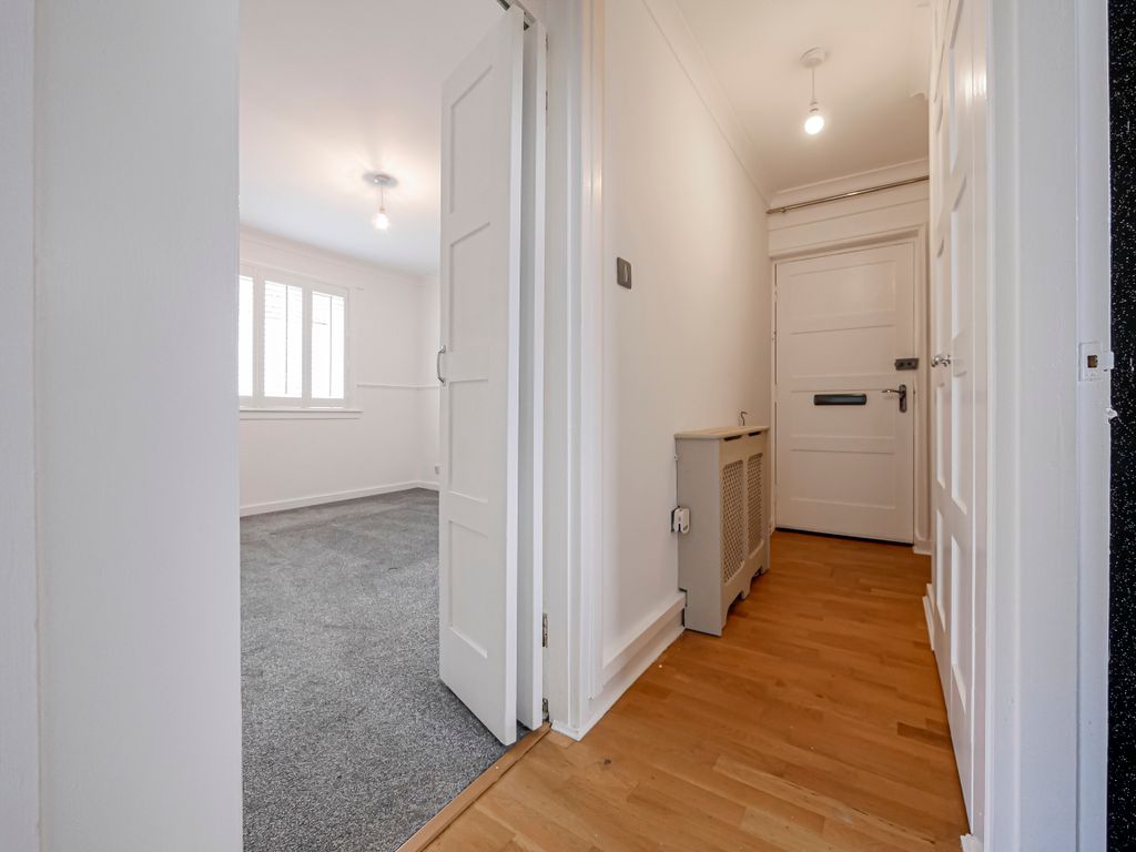 Property photo 2 of 12 Hall