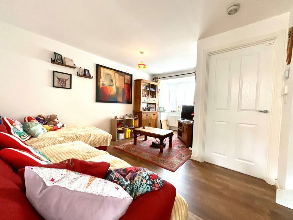 Property photo 3 of 13